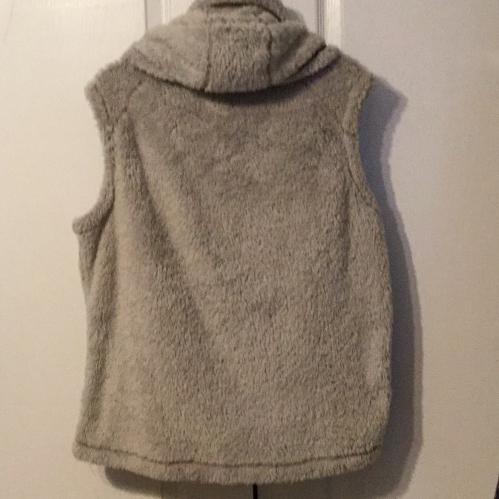 Vest - Picture 2 of 2